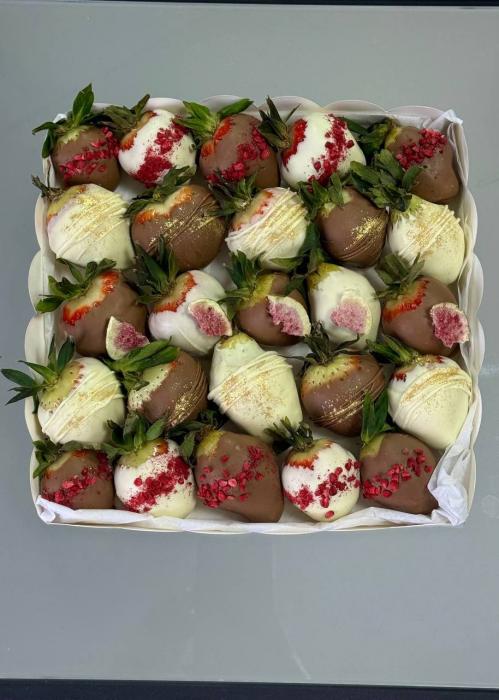 Клубника в шоколаде 25 шт «Радость вкуса»